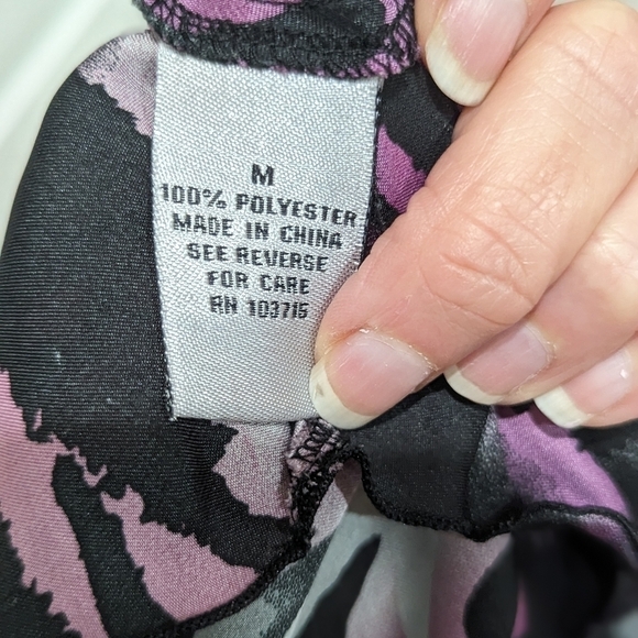 Signature by Larry Levine Purple Halter Tank, size Medium - Picture 7 of 7